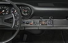 Modernes Navigationsradio für Porsche-Klassiker.  Foto:Auto-Medienportal.Net/Porsche